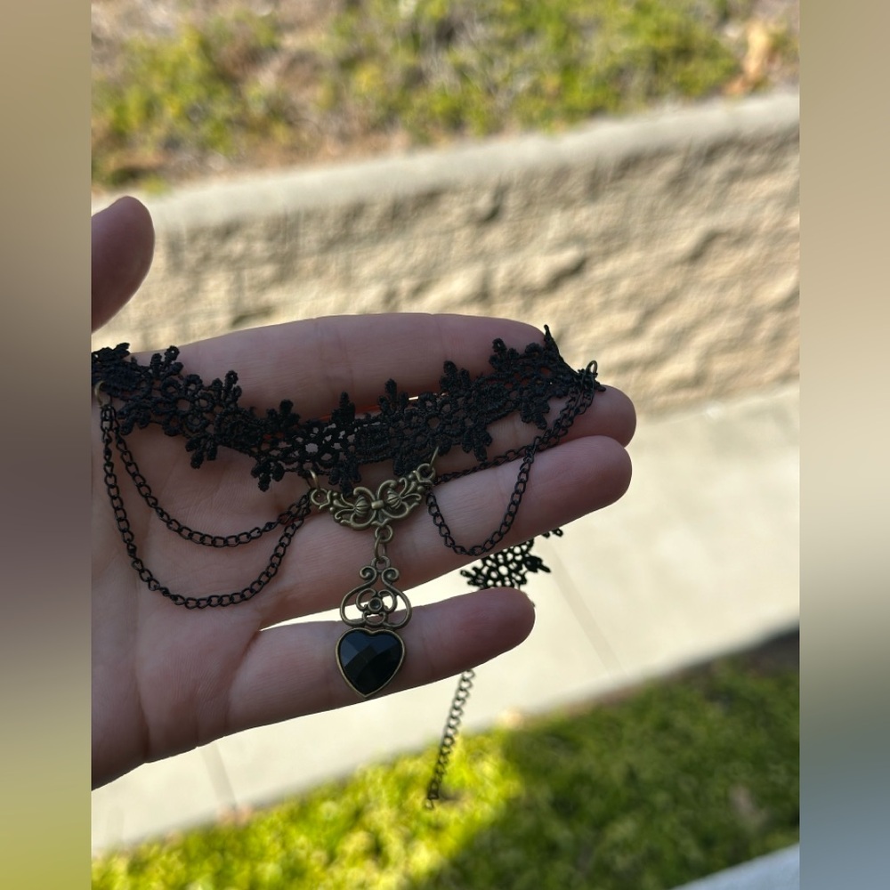 Black Lace Gothic Choker with Heart Pendant & Chain Layers - Picture 3 of 4